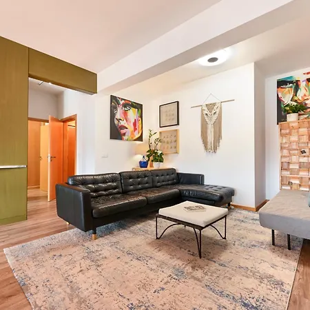 Apartment Camoes No Centro Do