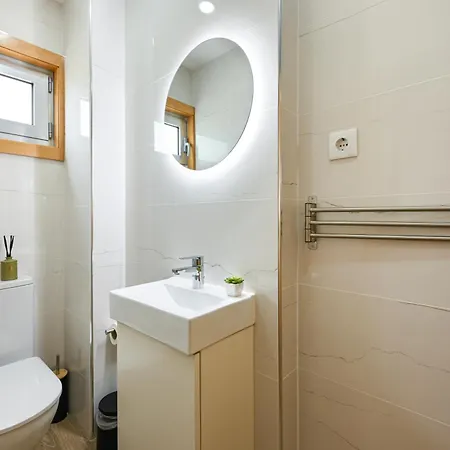 Apartment Camoes No Centro Do